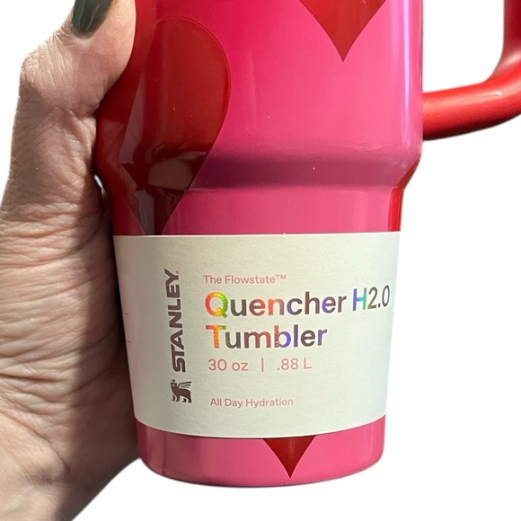 Stanley x Target Pink Heart 30 oz Stainless Steel Quencher Tumbler Brand New - Picture 5 of 7